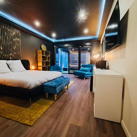 Belle Suite Metro 14 Paris オルリー エクステリア 写真