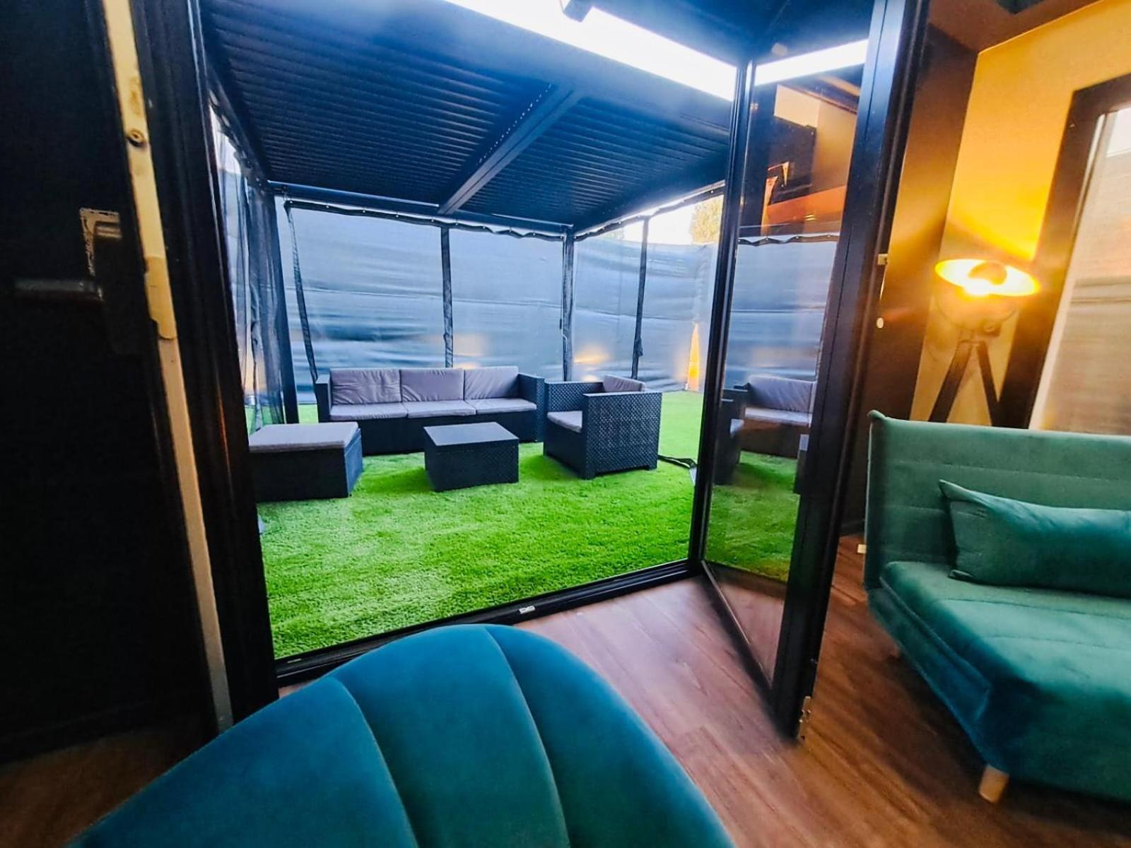 Belle Suite Metro 14 Paris オルリー エクステリア 写真